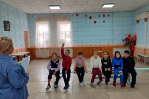 «Кто загадок много знает».
